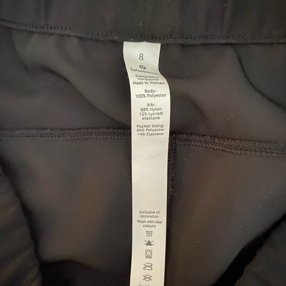 Women’s Lululemon On the Fly Woven Jogger - Picture 2 of 8